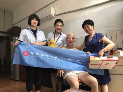 愛心慰問-社區(qū)老人